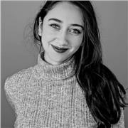 ¡Hola! Soy Diana, una chica de 23 años viviendo en Barcelona, con experiencias anteriores en espacio donde se practicaba yoga y me encantaría poder compartir esa misma experiencia con niños o con personas jóvenes.